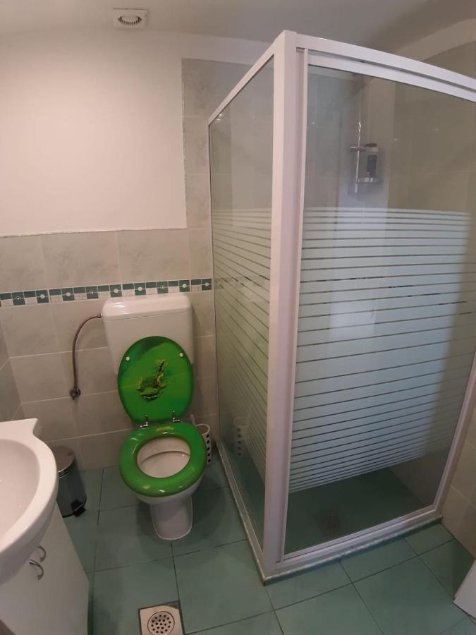 Apartment Tonko Vir Exteriér fotografie